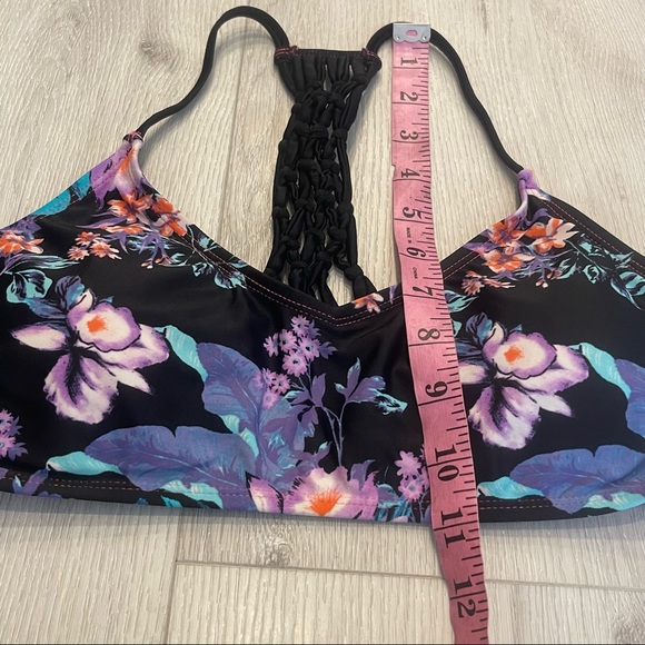 Seeded & Sewn Black Floral T-Back Bikini Swim Top Size Large - Picture 5 of 7